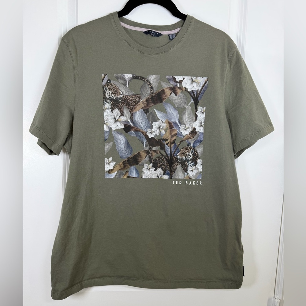 Ted Baker This is a Ted Baker "Justino" graphic t-shirt